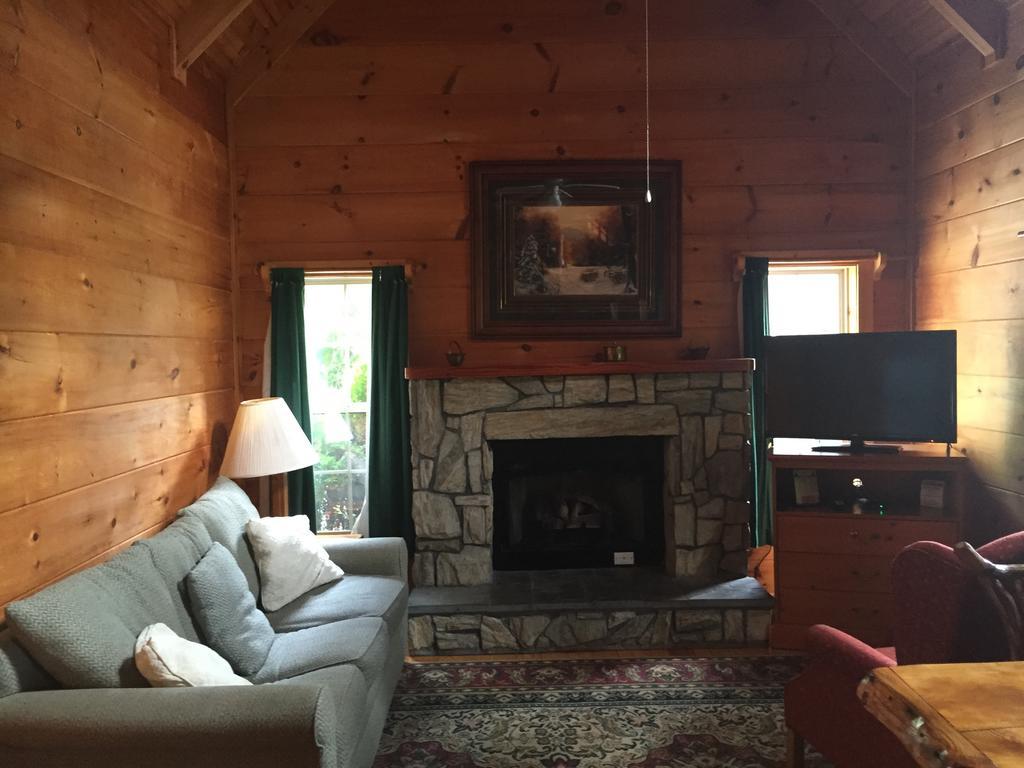 Highland Hills Motel & Cabins Boone Rum bild