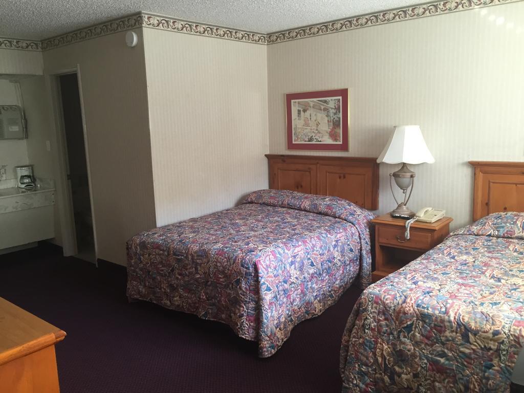 Highland Hills Motel & Cabins Boone Rum bild